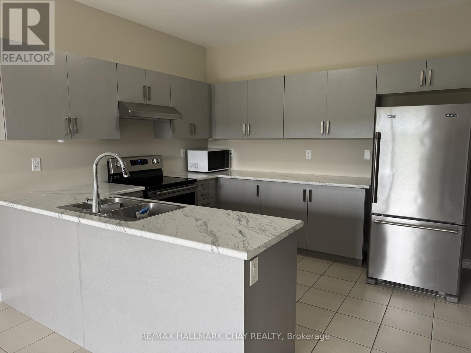 205 Prescott Drive, Clearview (Stayner), Ontario  L0M 1S0 - Photo 5 - S13496394