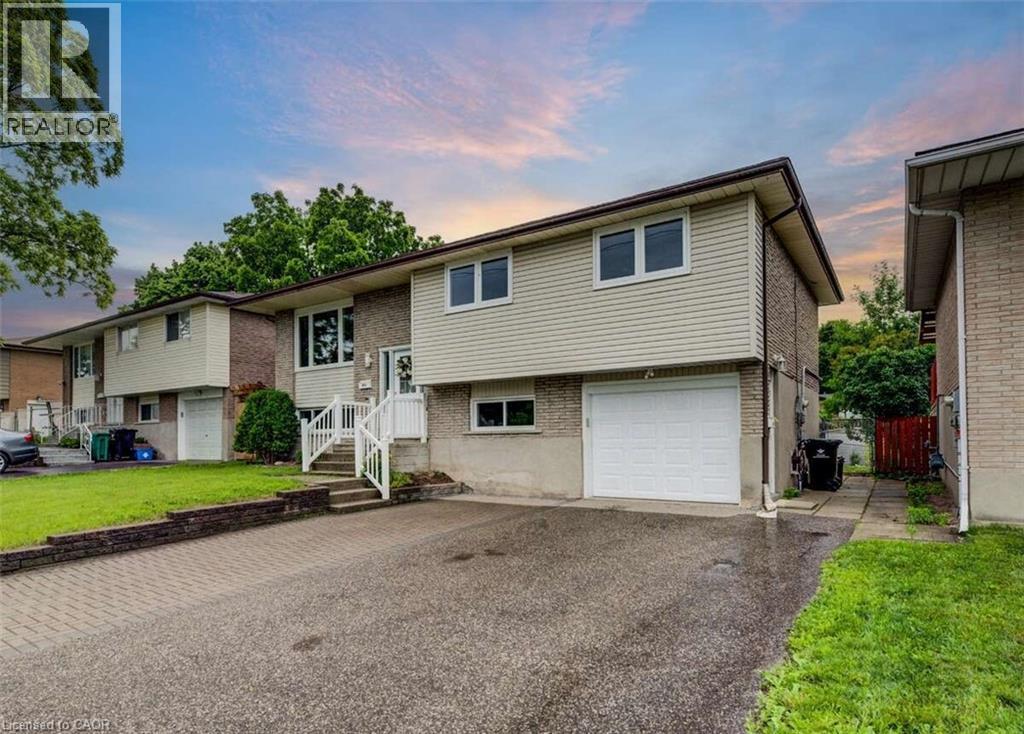 939 Strasburg Road, Kitchener, Ontario  N2E 1T6 - Photo 3 - 40843513