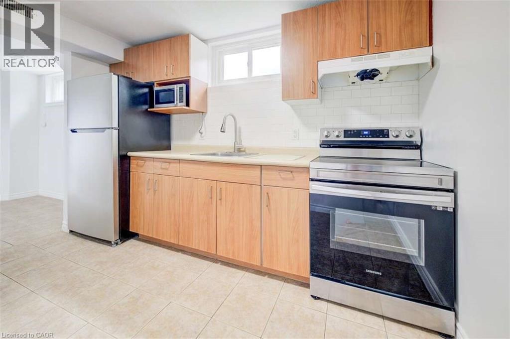 939 Strasburg Road, Kitchener, Ontario  N2E 1T6 - Photo 30 - 40843513