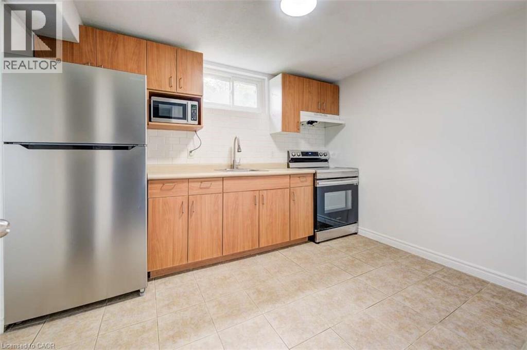 939 Strasburg Road, Kitchener, Ontario  N2E 1T6 - Photo 31 - 40843513