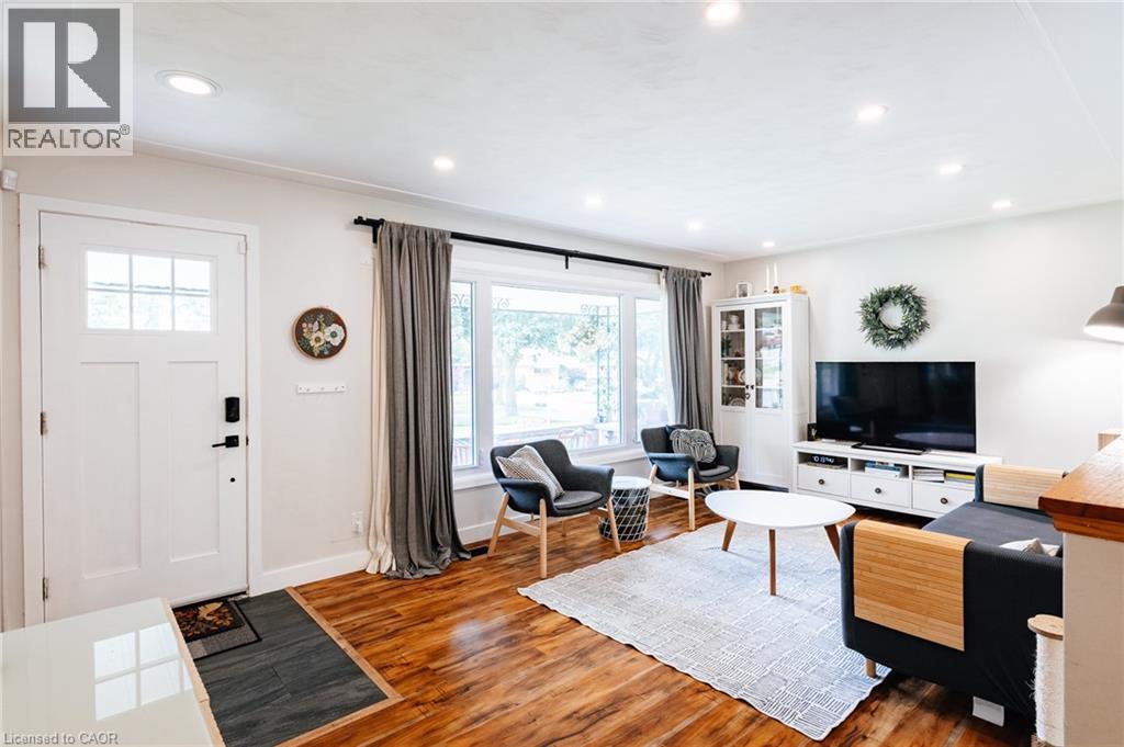 217 Dixon Street, Kitchener, Ontario  N2G 3E8 - Photo 4 - 40843210