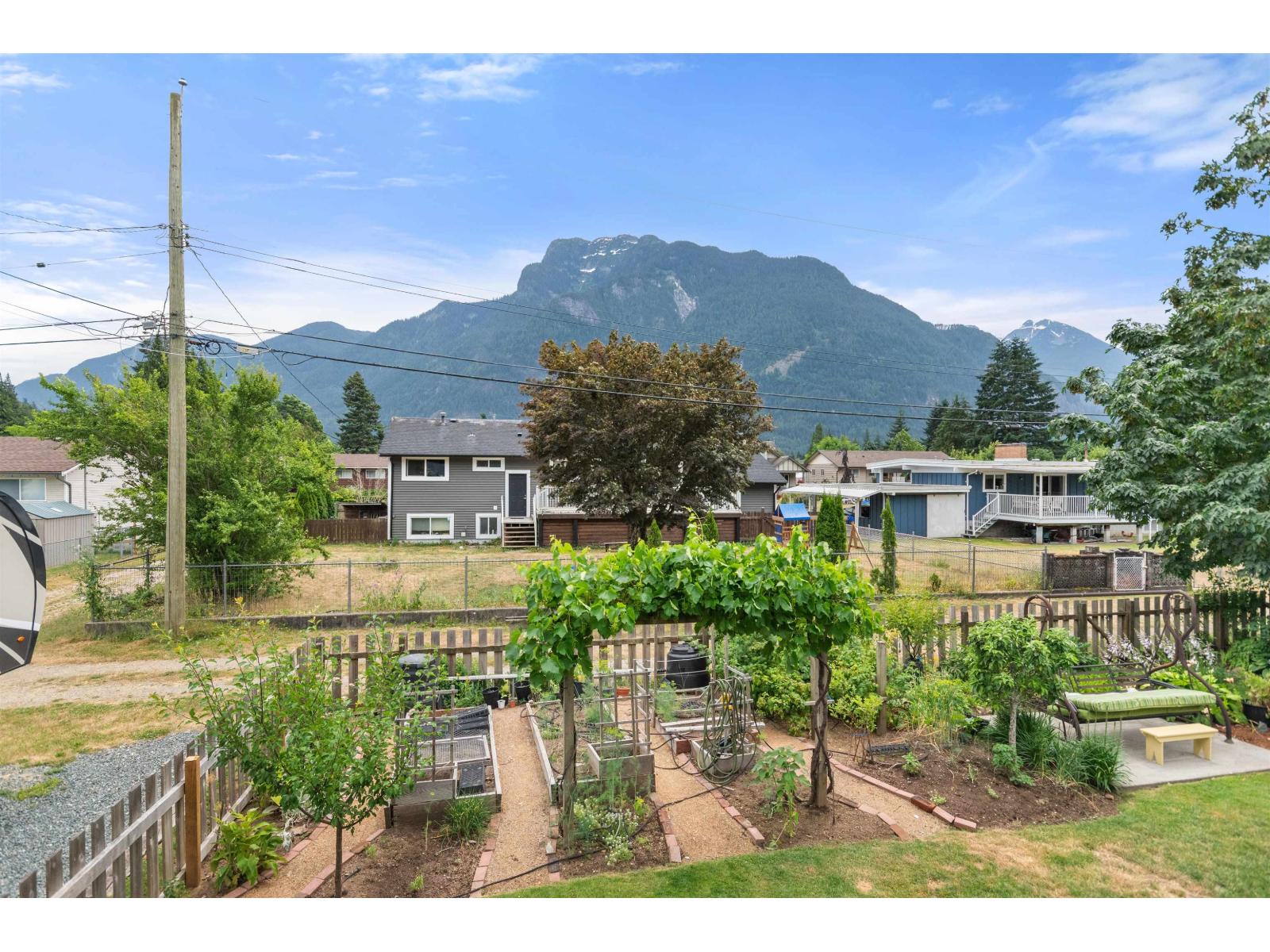 630 Hazel Street, Hope, Hope, British Columbia  V0X 1L0 - Photo 15 - R3140388