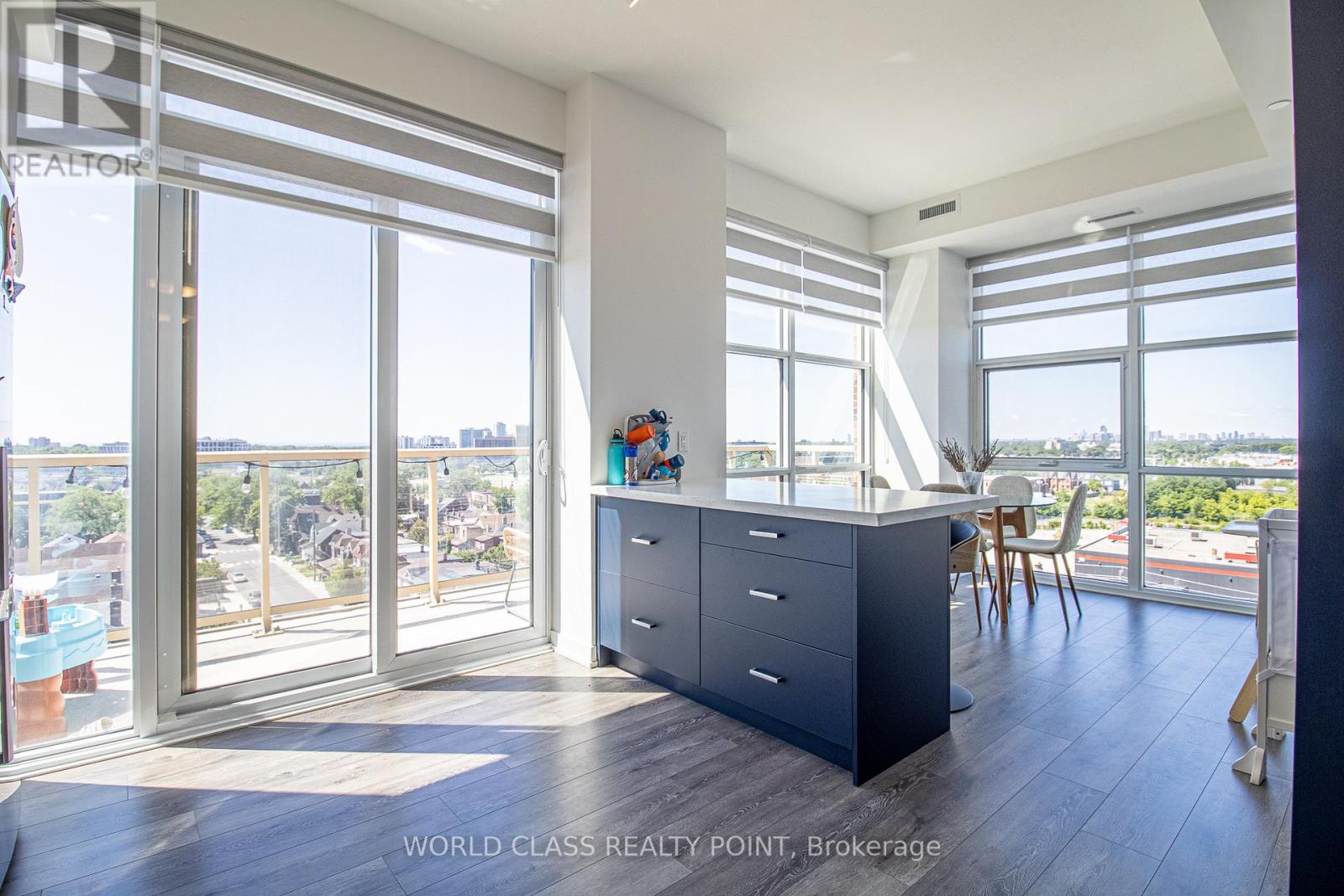 906 - 1787 St. Clair Avenue W, Toronto, Ontario  M6N 1J3 - Photo 1 - W13496362