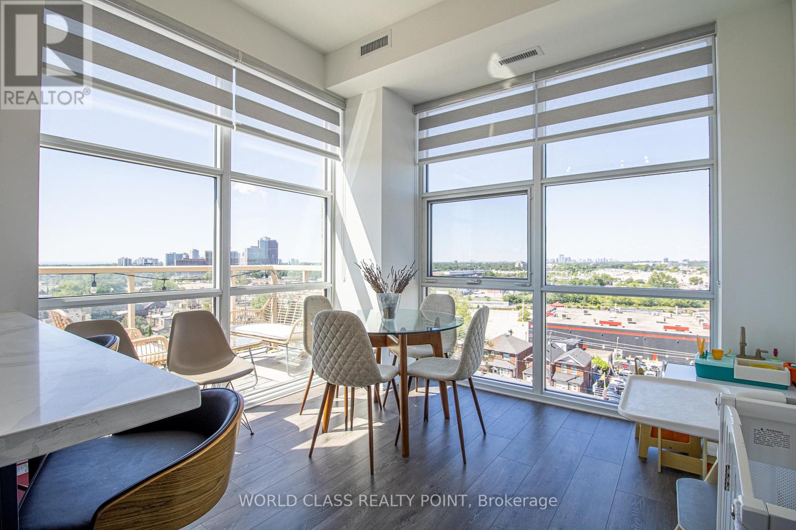 906 - 1787 St. Clair Avenue W, Toronto, Ontario  M6N 1J3 - Photo 2 - W13496362