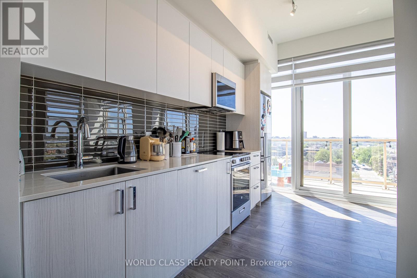 906 - 1787 St. Clair Avenue W, Toronto, Ontario  M6N 1J3 - Photo 7 - W13496362