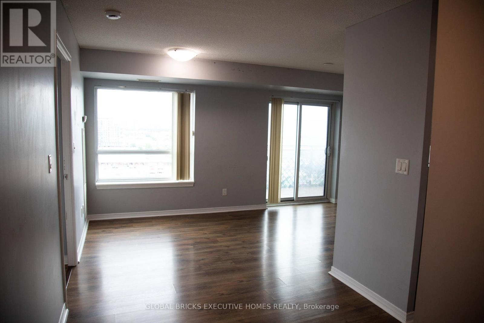 1203 - 215 Queen Street E, Brampton, Ontario  L6W 0A9 - Photo 6 - W13496380