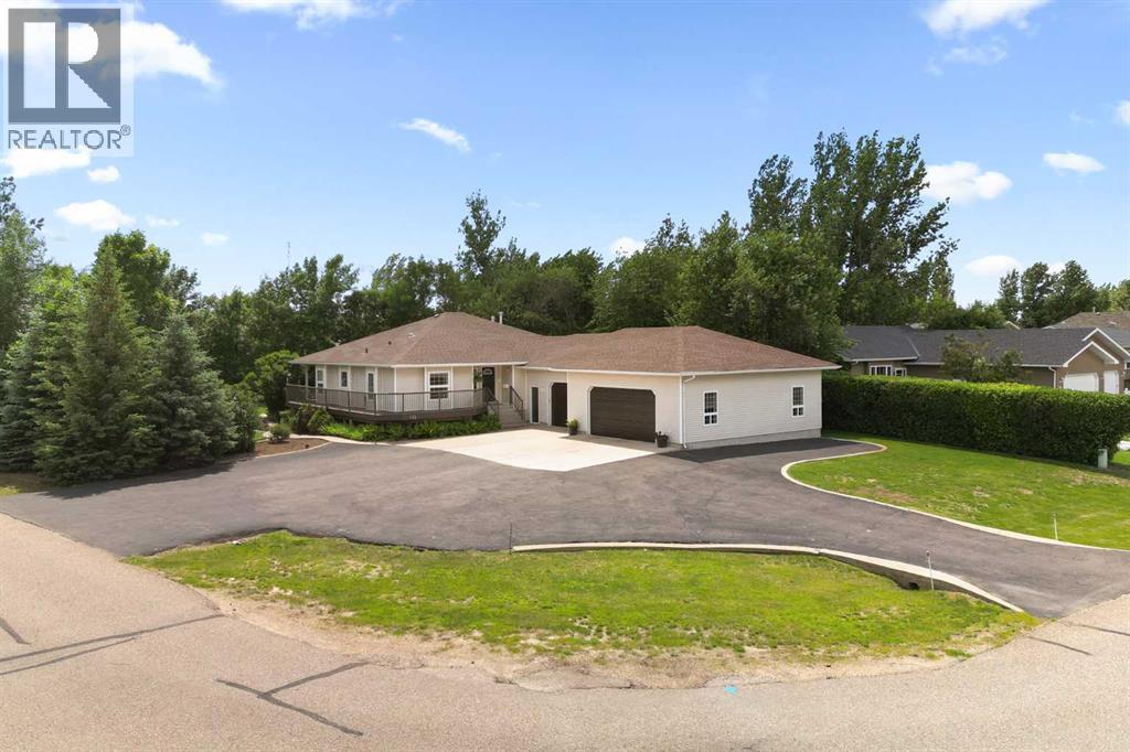 733 Eagle Ridge Drive, Dunmore, Alberta  T1B 0J5 - Photo 1 - A2323289