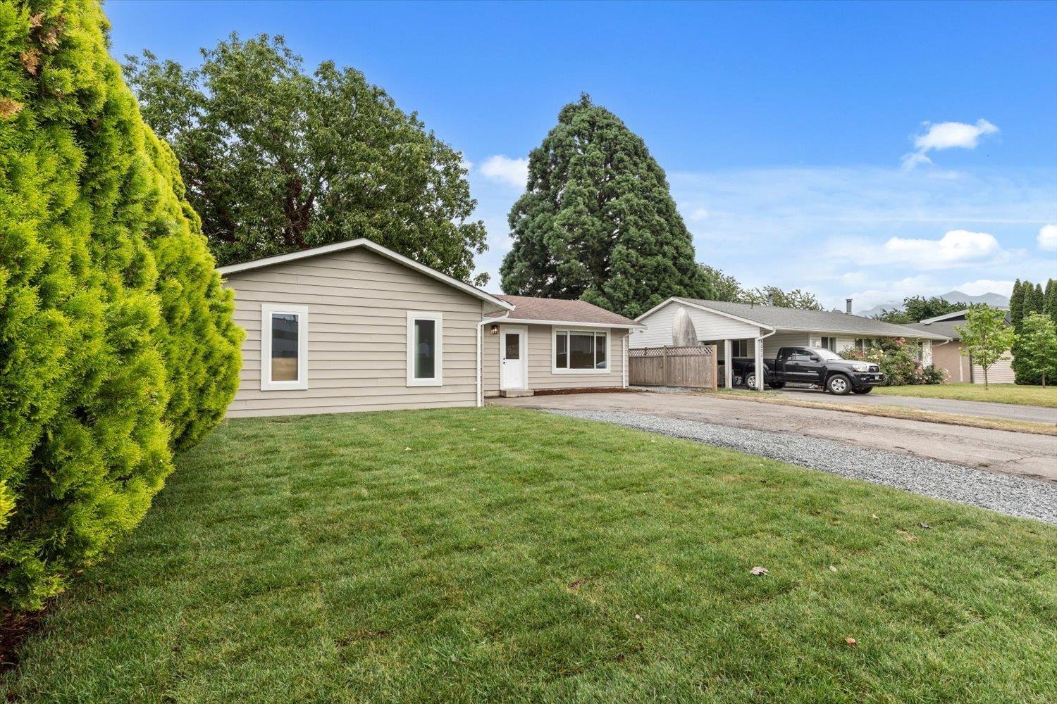 8900 Charles Street, Chilliwack Proper South, Chilliwack, British Columbia  V2P 7H8 - Photo 2 - R3140442