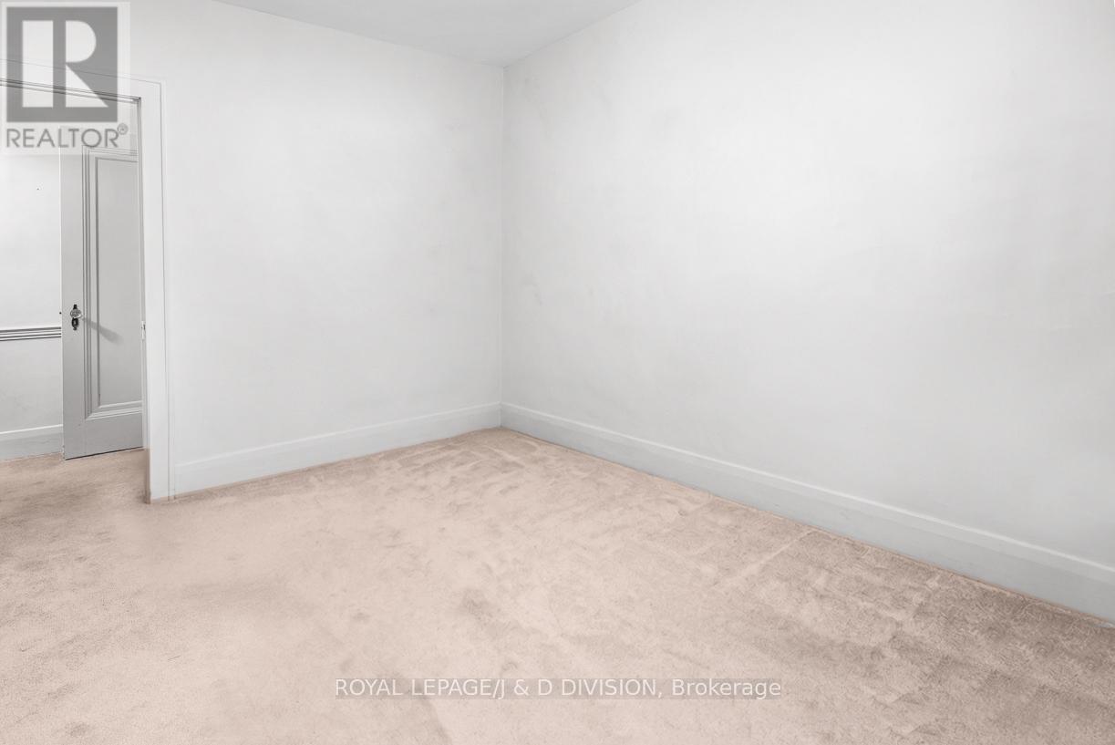 58 Lascelles Boulevard, Toronto, Ontario  M5P 2E1 - Photo 15 - C13205710