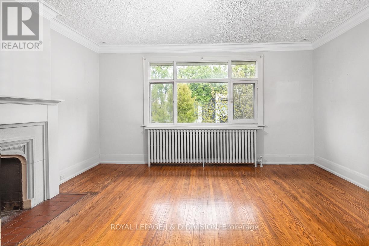 58 Lascelles Boulevard, Toronto, Ontario  M5P 2E1 - Photo 7 - C13205710
