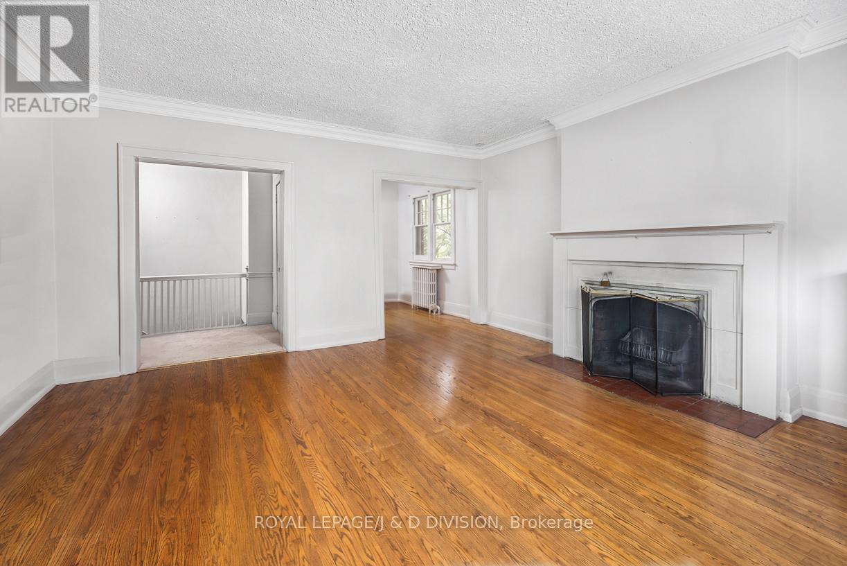 58 Lascelles Boulevard, Toronto, Ontario  M5P 2E1 - Photo 4 - C13205710