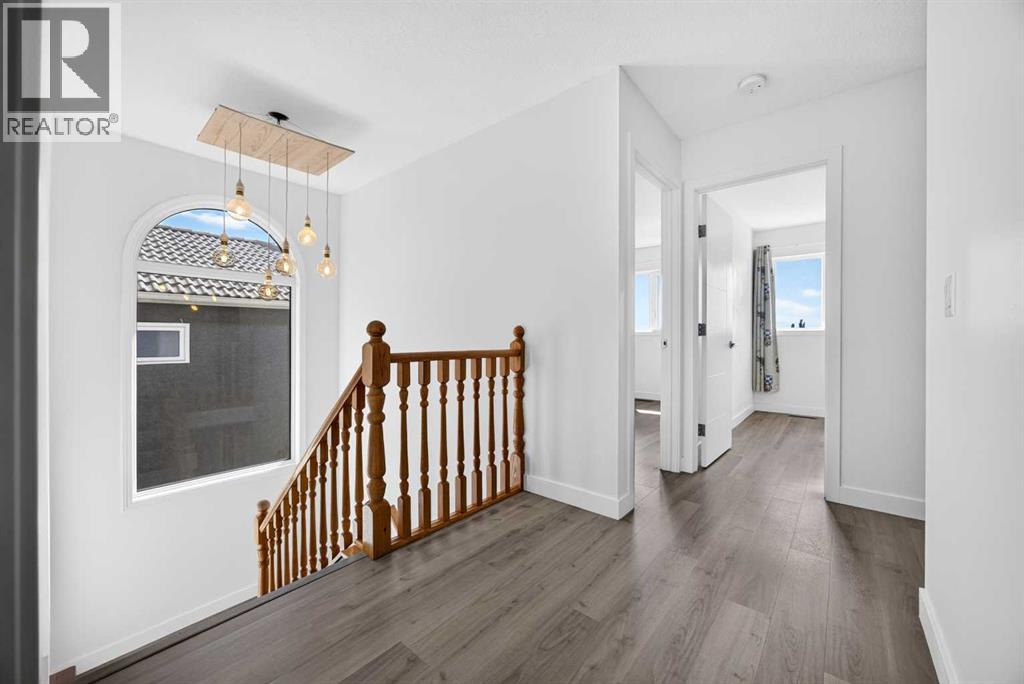 7 Signature Mews Sw, Calgary, Alberta  T3H 2V6 - Photo 24 - A2323821