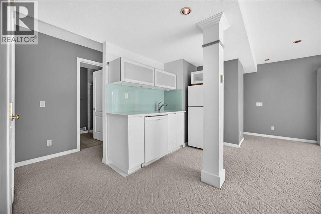 7 Signature Mews Sw, Calgary, Alberta  T3H 2V6 - Photo 32 - A2323821