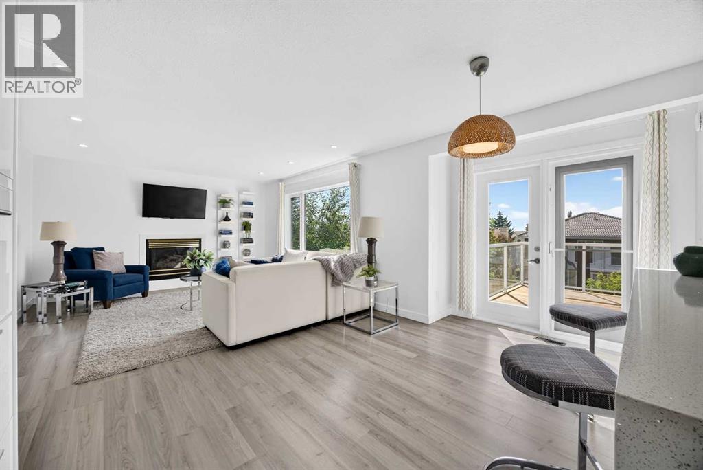 7 Signature Mews Sw, Calgary, Alberta  T3H 2V6 - Photo 7 - A2323821