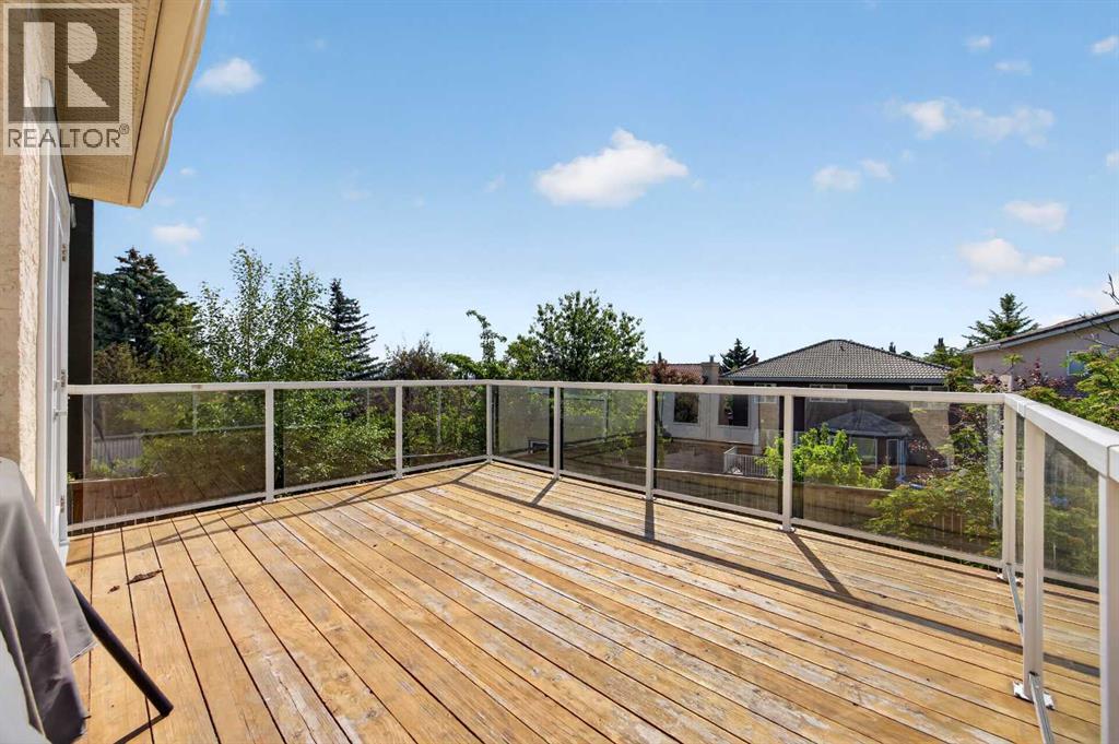 7 Signature Mews Sw, Calgary, Alberta  T3H 2V6 - Photo 35 - A2323821