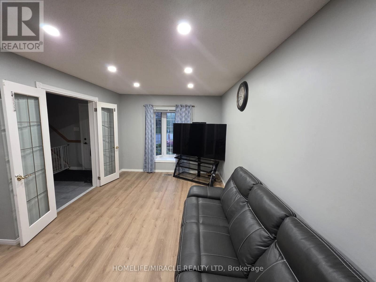 77 Livingstone Street W, Barrie, Ontario  L4N 7J1 - Photo 6 - S13422854