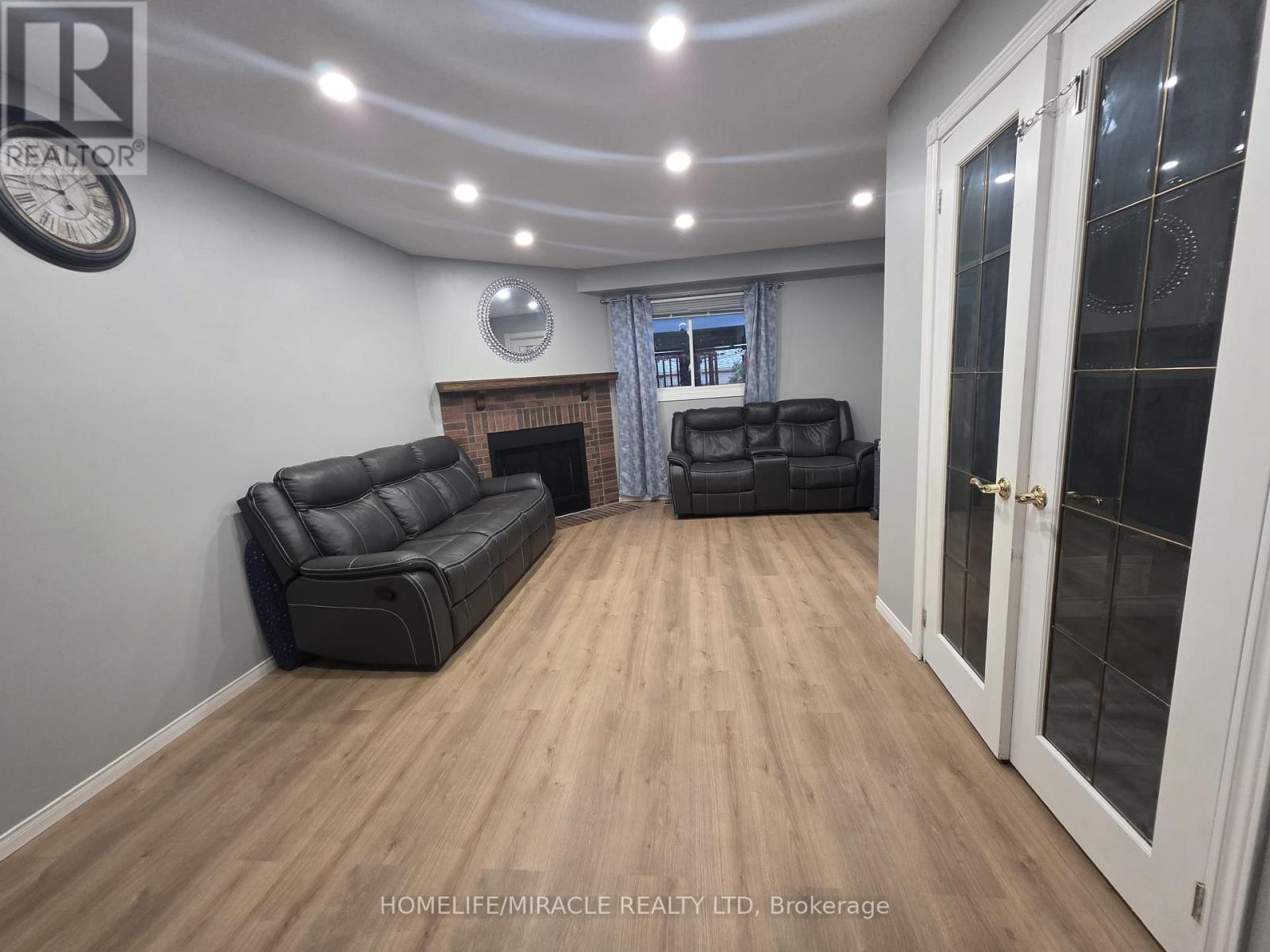 77 Livingstone Street W, Barrie, Ontario  L4N 7J1 - Photo 8 - S13422854