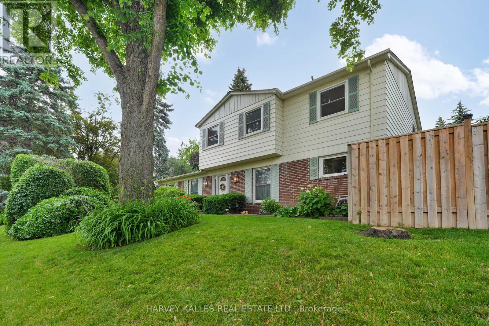 55 Aberfeldy Crescent, Markham, Ontario  L3T 4C3 - Photo 3 - N13496224