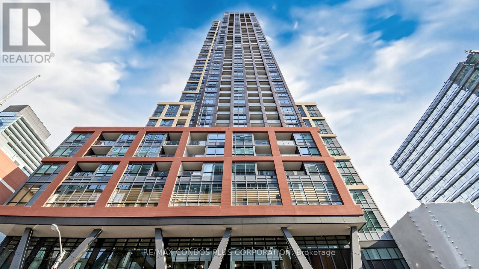 1525 - 108 Peter Street, Toronto, Ontario  M5V 0W2 - Photo 2 - C13471834