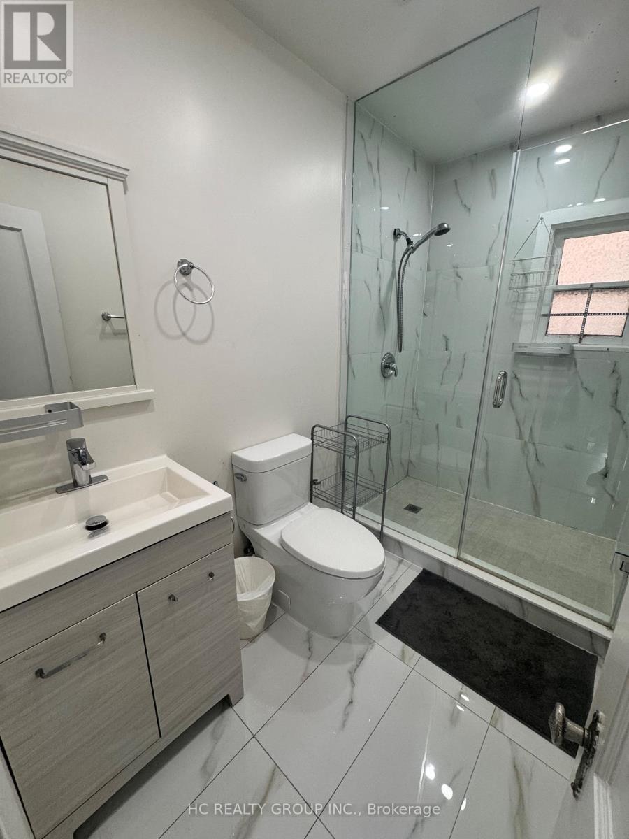 389 Ruth Avenue, Toronto, Ontario  M2M 2J1 - Photo 10 - C13473930