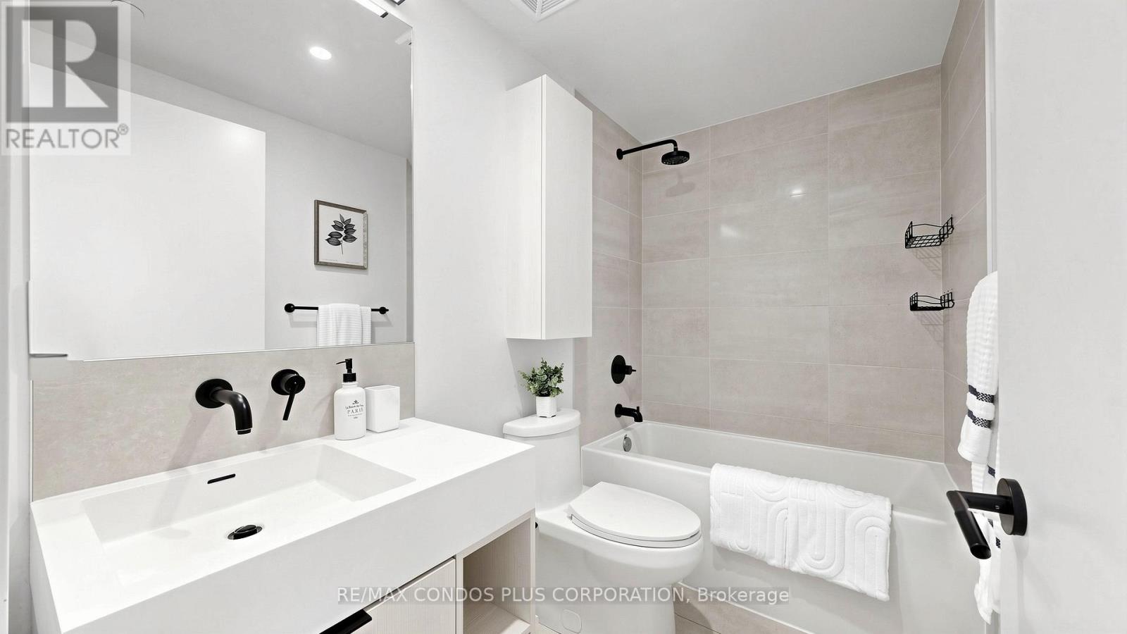 1525 - 108 Peter Street, Toronto, Ontario  M5V 0W2 - Photo 8 - C13471834