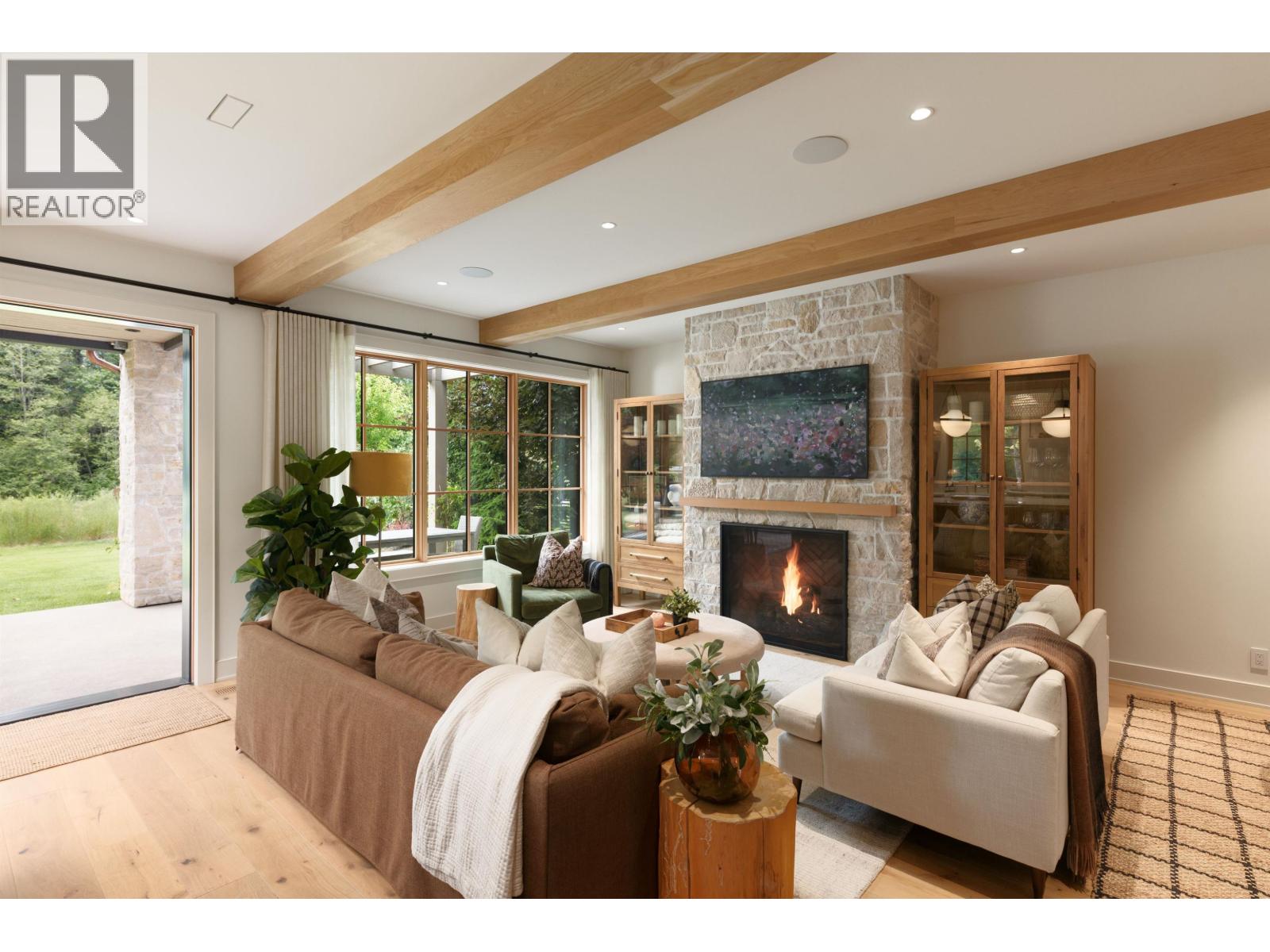 7249 S Fitzsimmons Road, Whistler, British Columbia  V8E 0E6 - Photo 9 - R3139796
