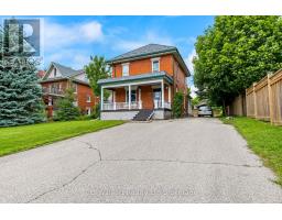 33 MAIN STREET E, Norwich, Ontario