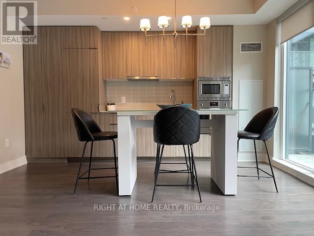 705 - 955 Bay Street, Toronto, Ontario  M5S 0C6 - Photo 3 - C13496448