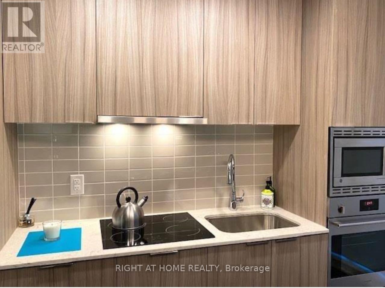 705 - 955 Bay Street, Toronto, Ontario  M5S 0C6 - Photo 9 - C13496448