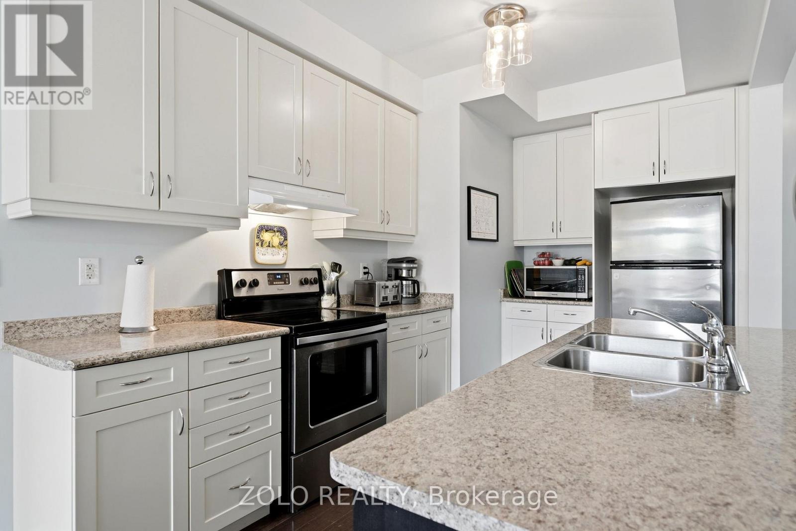 6 Diamond Leaf Lane, Halton Hills, Ontario  L7G 0G7 - Photo 14 - W13479834