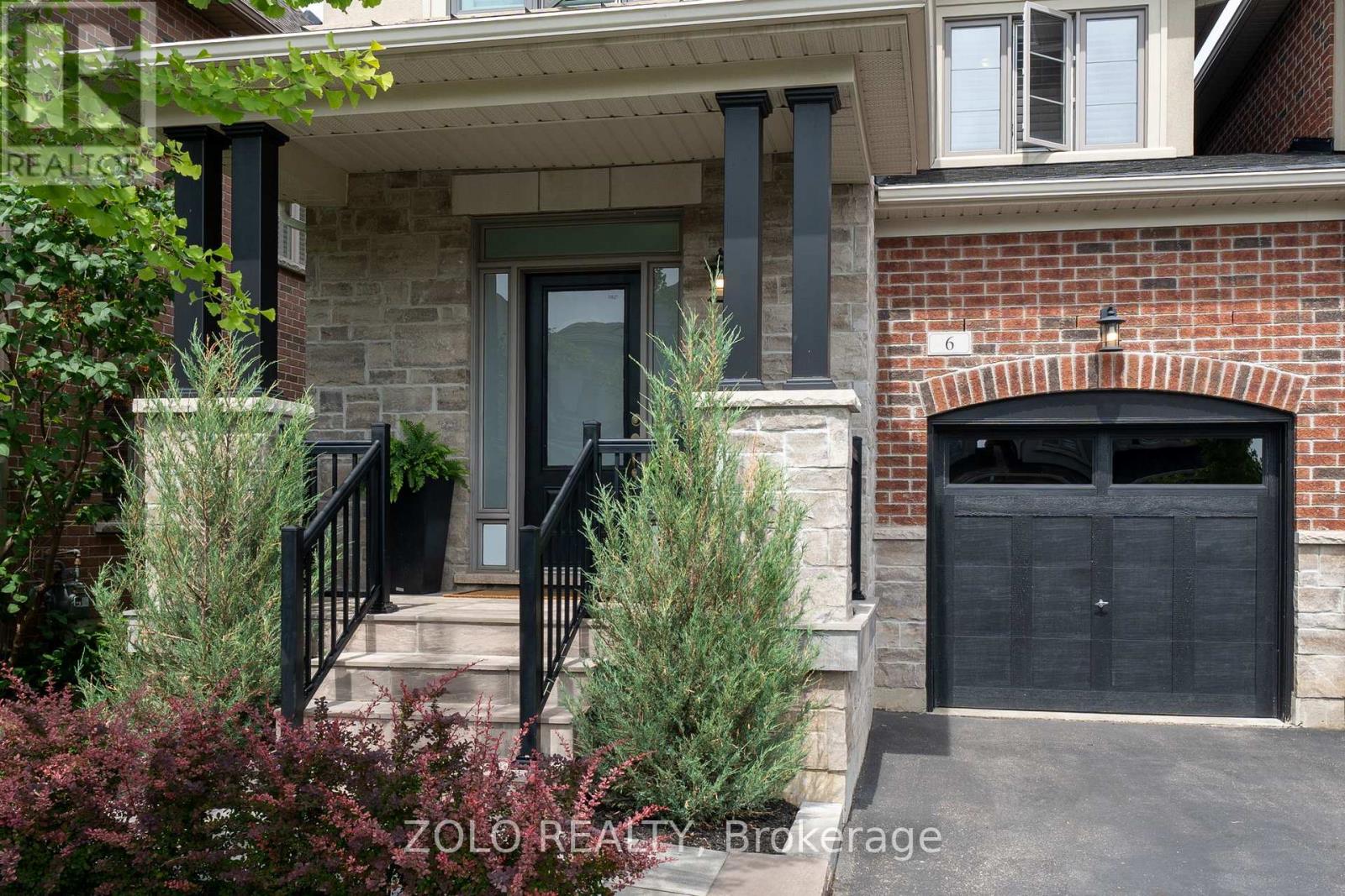 6 Diamond Leaf Lane, Halton Hills, Ontario  L7G 0G7 - Photo 2 - W13479834