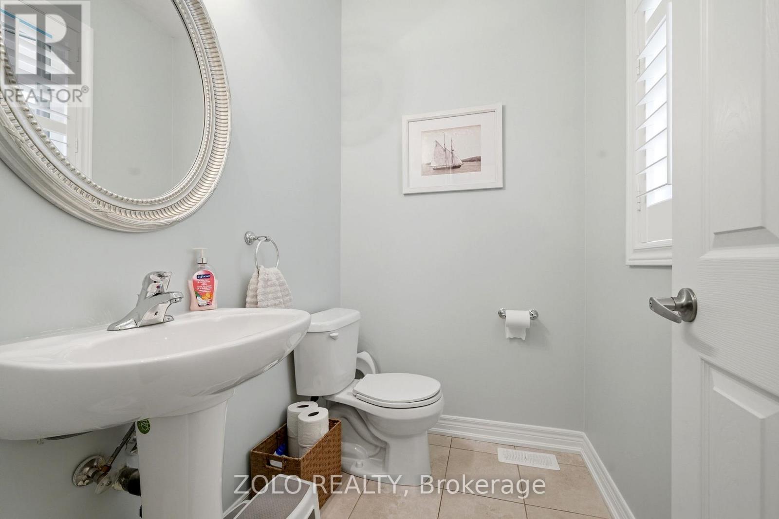 6 Diamond Leaf Lane, Halton Hills, Ontario  L7G 0G7 - Photo 15 - W13479834