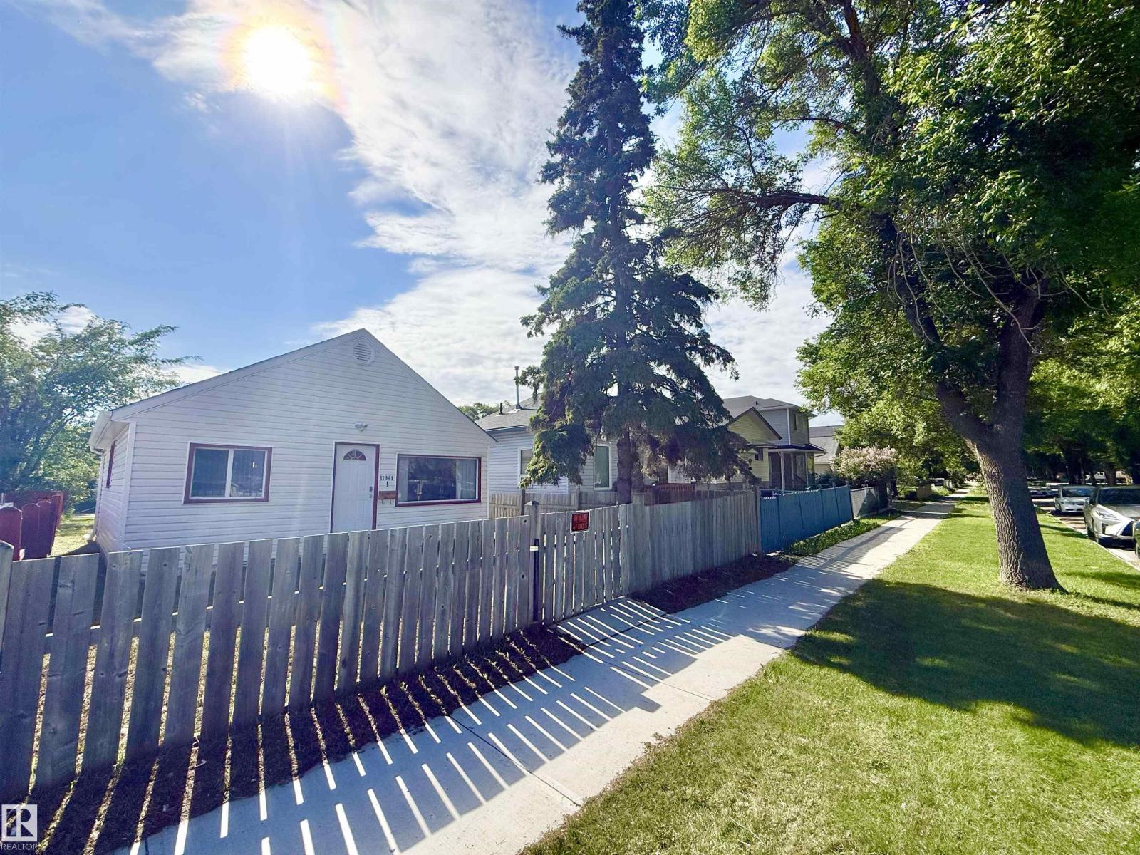 11941 78 St NW, Edmonton, Alberta  T5B 1J6 - Photo 3 - E4495980