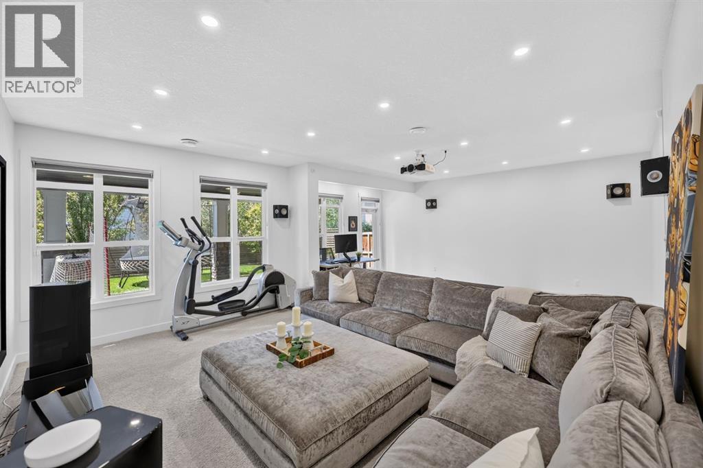 60 Tremblant Terrace SW, Calgary, Alberta  T3H 0B9 - Photo 32 - A2324421