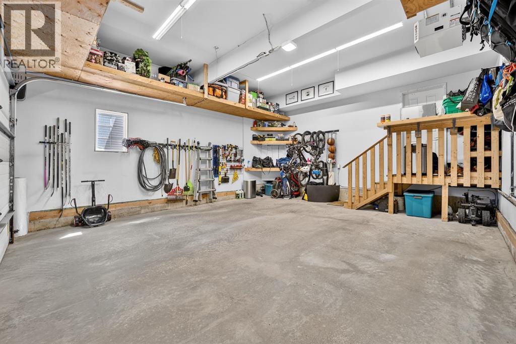 60 Tremblant Terrace SW, Calgary, Alberta  T3H 0B9 - Photo 46 - A2324421