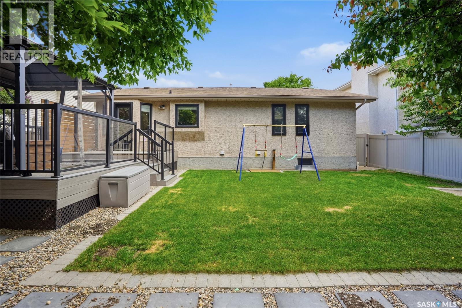 3342 Linden Grove, Regina, Saskatchewan  S4V 2N7 - Photo 48 - SK040739