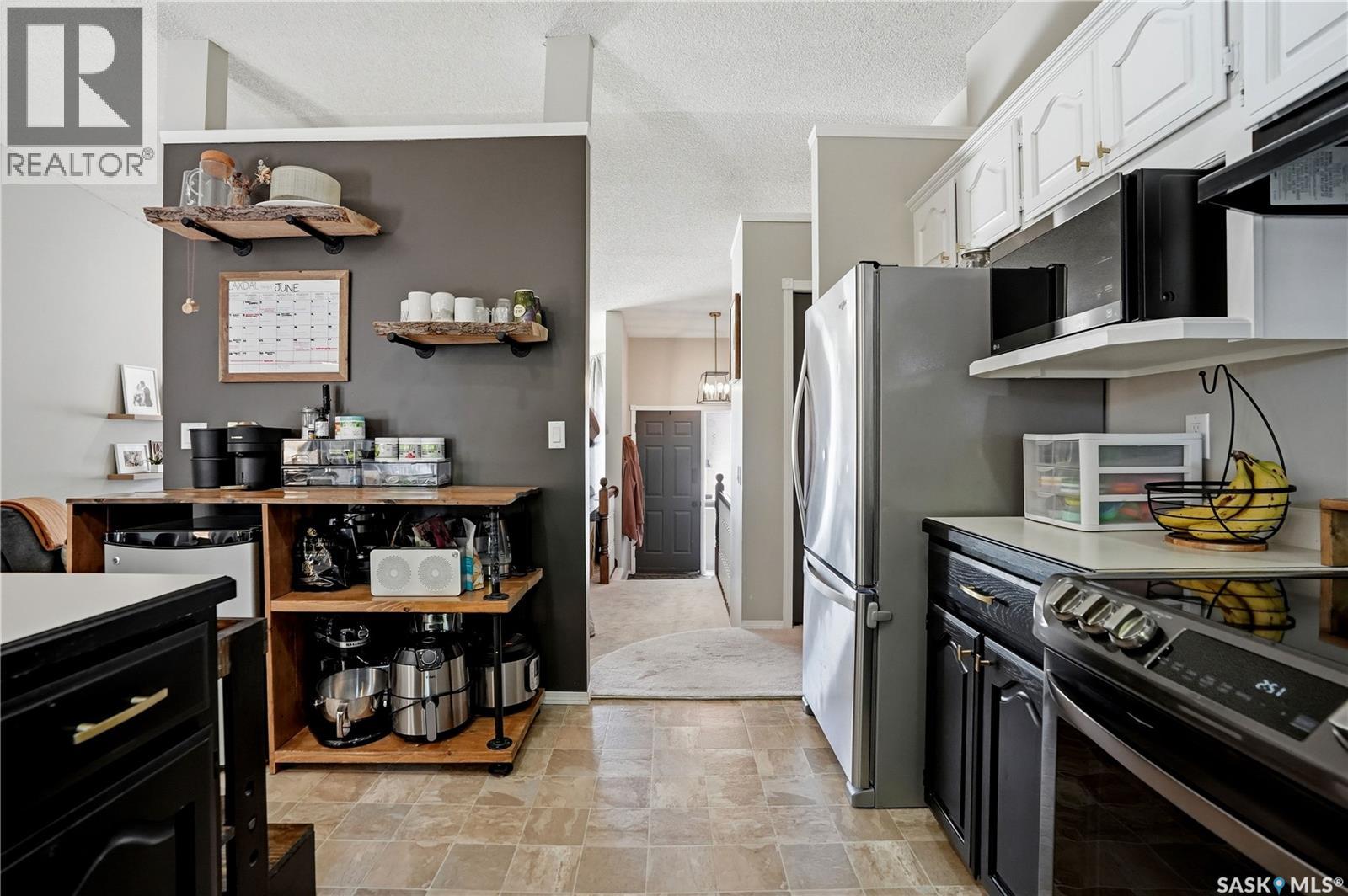 3342 Linden Grove, Regina, Saskatchewan  S4V 2N7 - Photo 7 - SK040739