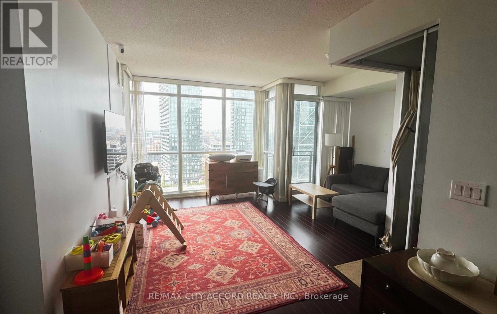 3005 - 25 Capreol Court, Toronto, Ontario  M5V 3Z7 - Photo 4 - C13243266
