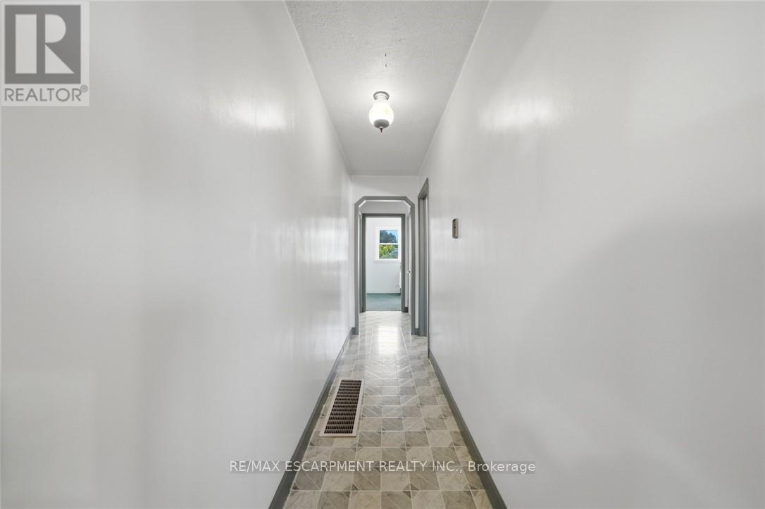 89 Charlotte Street, Hamilton, Ontario  L9K 4V3 - Photo 14 - X13489580