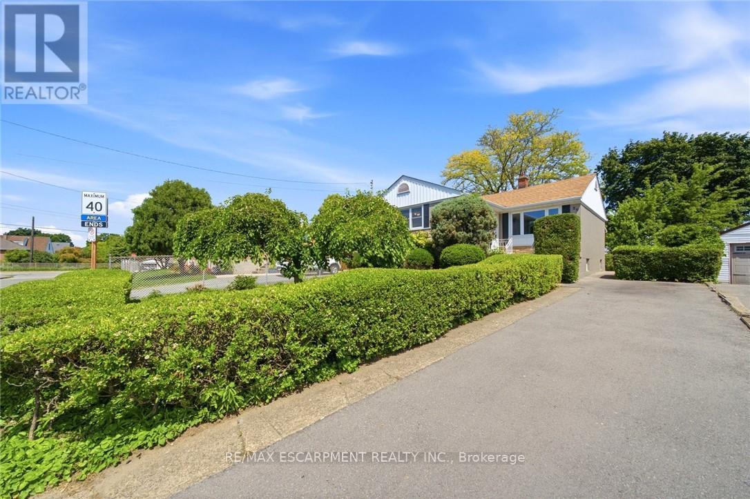 89 CHARLOTTE STREET, Hamilton, Ontario