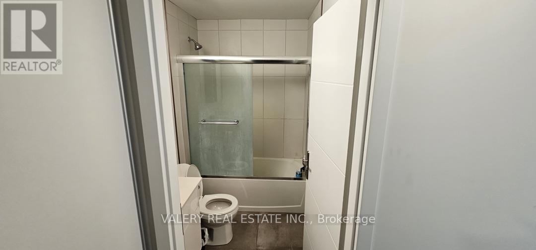 809 - 60 Frederick Street, Kitchener, Ontario  N2H 0C7 - Photo 10 - X13496454