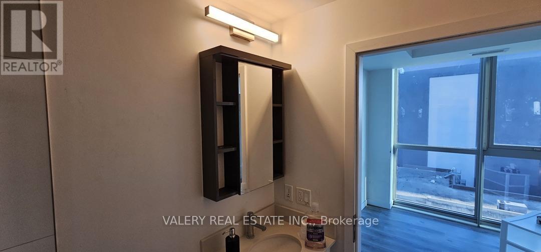 809 - 60 Frederick Street, Kitchener, Ontario  N2H 0C7 - Photo 12 - X13496454