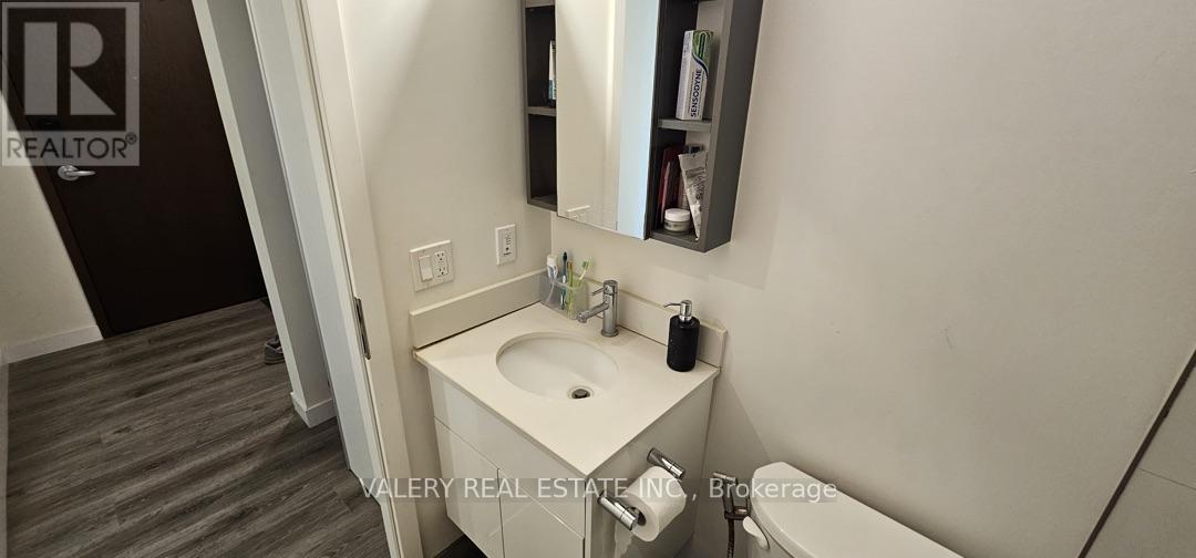 809 - 60 Frederick Street, Kitchener, Ontario  N2H 0C7 - Photo 17 - X13496454