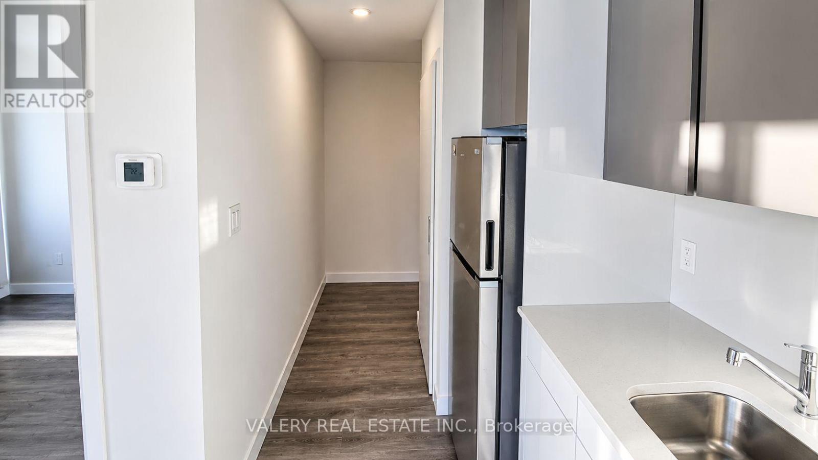 809 - 60 Frederick Street, Kitchener, Ontario  N2H 0C7 - Photo 6 - X13496454