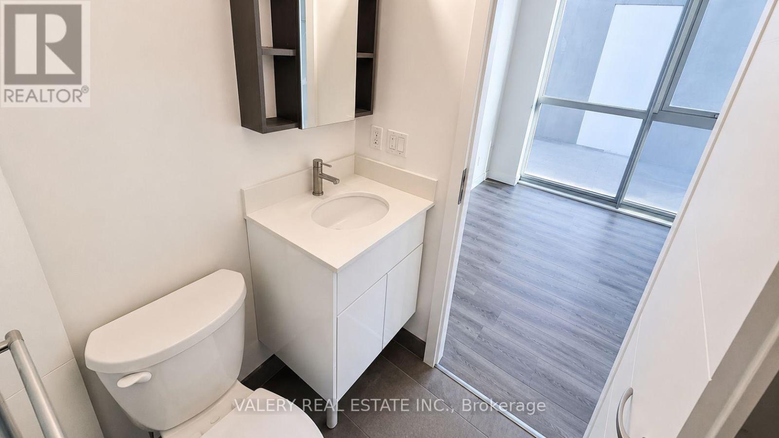 809 - 60 Frederick Street, Kitchener, Ontario  N2H 0C7 - Photo 7 - X13496454