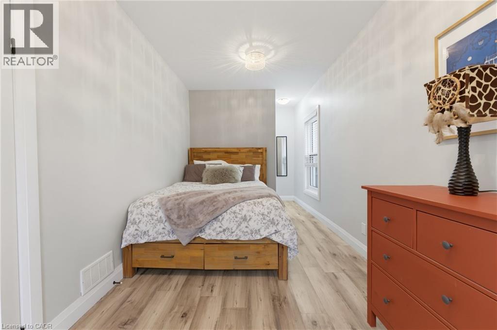 349 John Street N, Hamilton, Ontario  L8L 4R2 - Photo 14 - 40838728