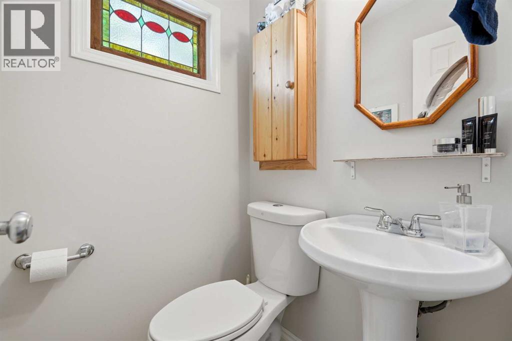 226 Edgar Avenue Nw, Diamond Valley, Alberta  T0L 0H0 - Photo 22 - A2321696