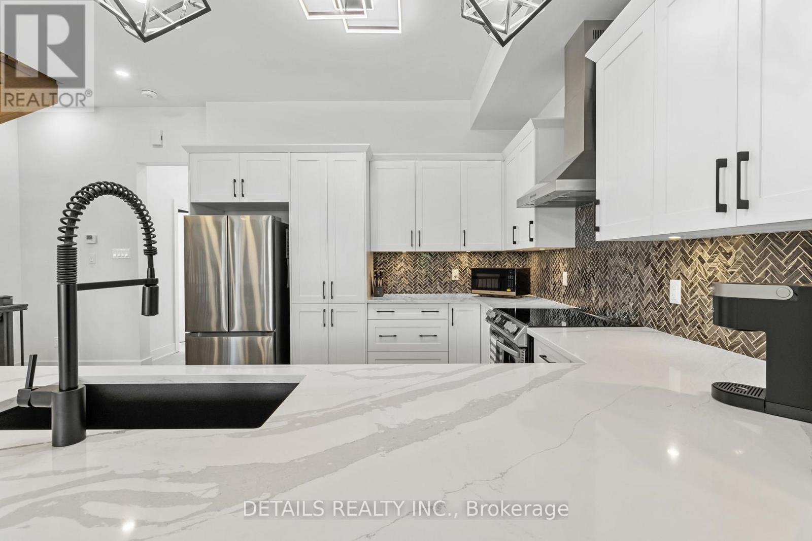 2691 Violet Street, Ottawa, Ontario  K2B 6X1 - Photo 10 - X13496520