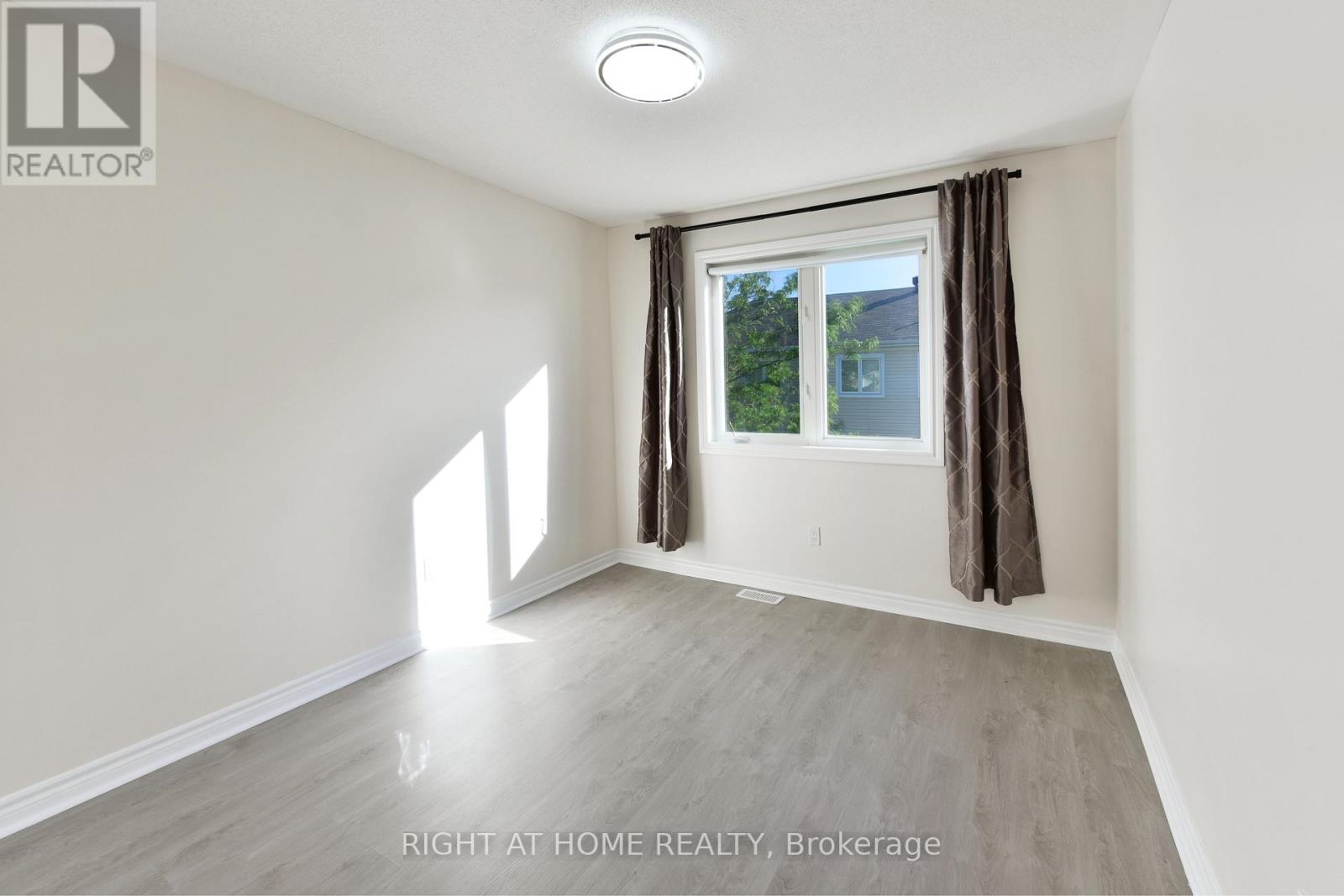 1053 Pampero Crescent, Ottawa, Ontario  K2S 0N5 - Photo 33 - X13496576