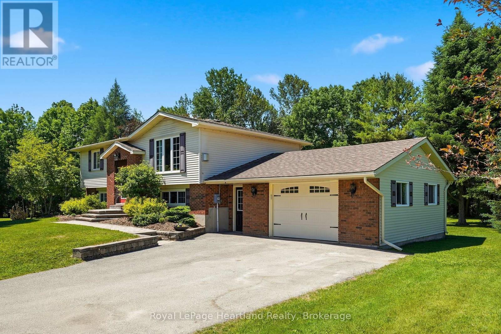 106 Cedar Court, Chatsworth, Ontario  N0H 1G0 - Photo 4 - X13496552